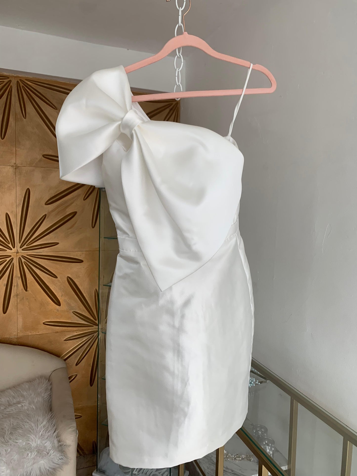 Vestido corto con moño Bride To Be